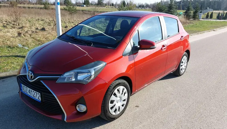 samochody osobowe Toyota Yaris cena 35500 przebieg: 200000, rok produkcji 2014 z Działdowo